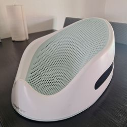 Baby bath support