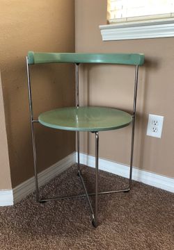 Green circular chair