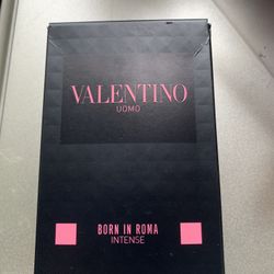 Valentino Born In Roma Intense 