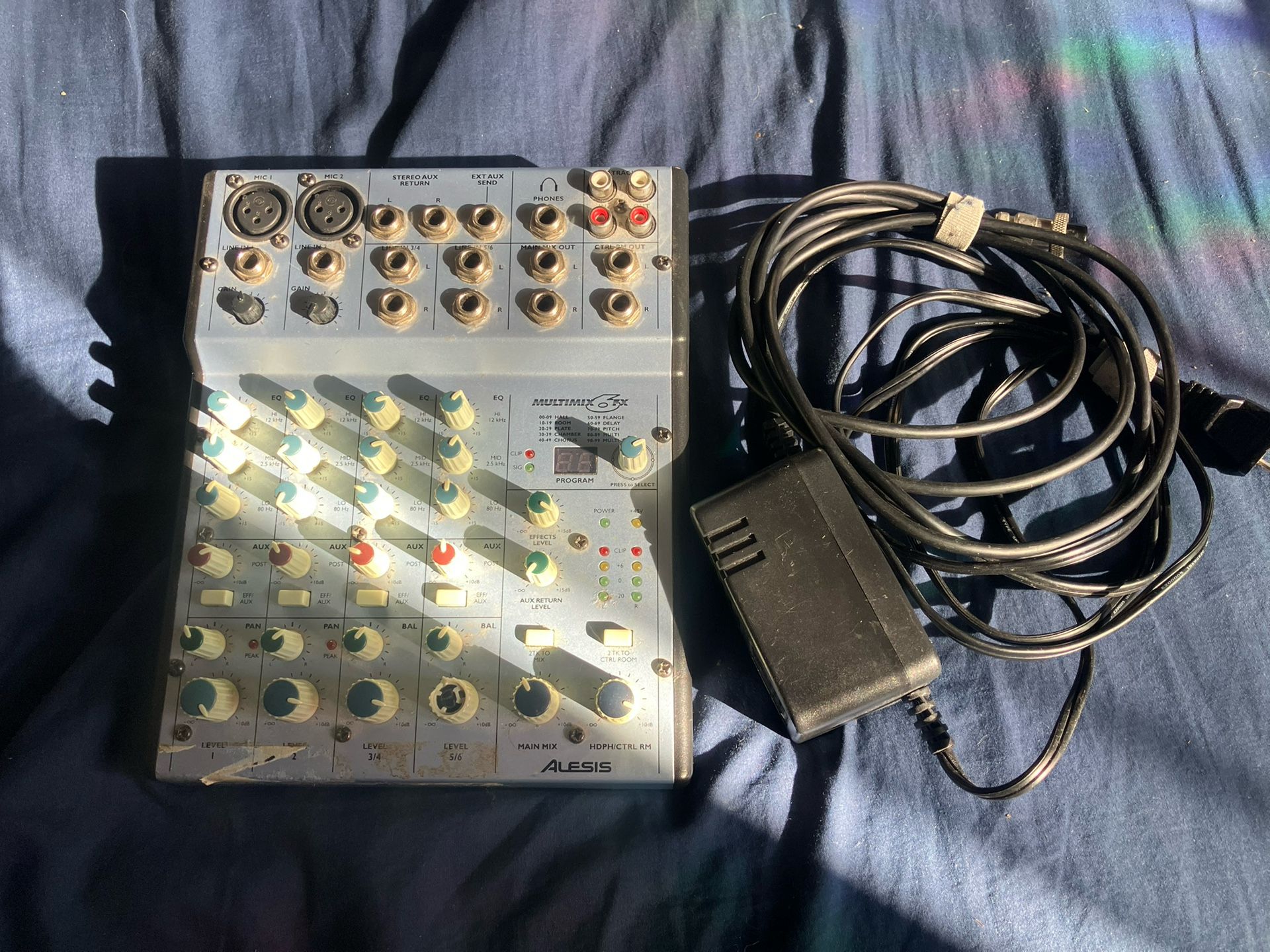 Alesis Multi Mix 6 FX