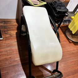 Salon/barber lay down chair with sink