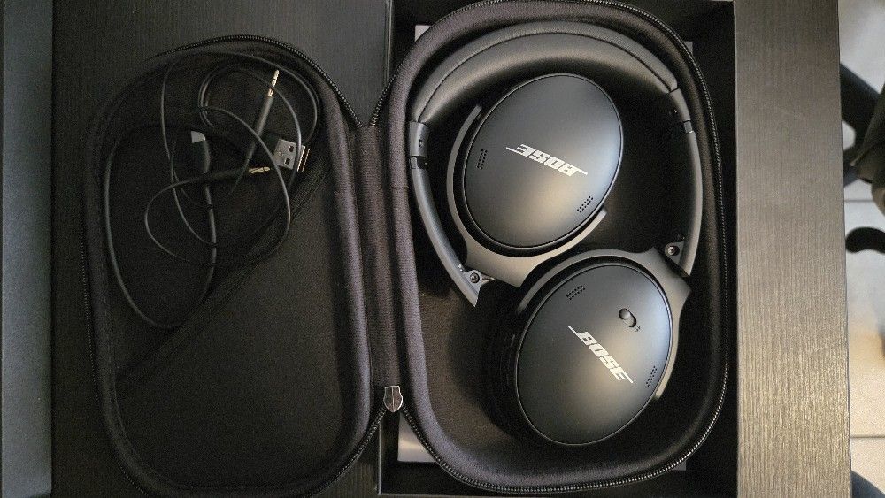 Bose QuietComfort 45 - Wireless Noise Cancelling Over the Ear Headphones