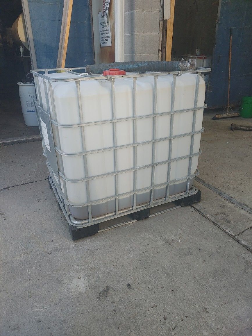 plastic totes