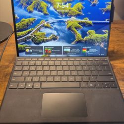 Microsoft Surface Pro 9 13" Touchscreen Intel i7-1255U 16GB 256GB SSD