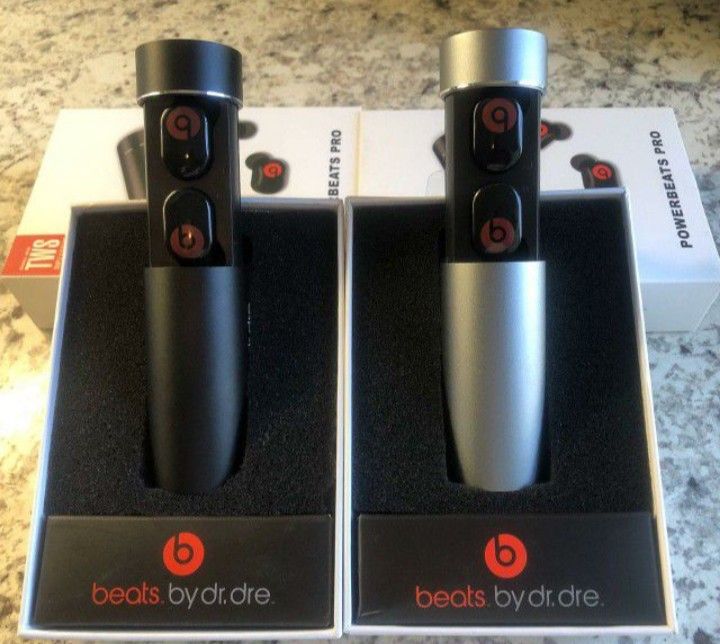 Beats by dr. dre 🔥🔥powerbeats pro🔥🔥 totally wireless🔥🔥CHEAP