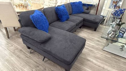 Sofá modular de tela.
