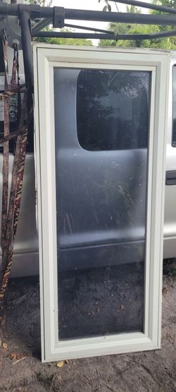 # ventana 27 x63
