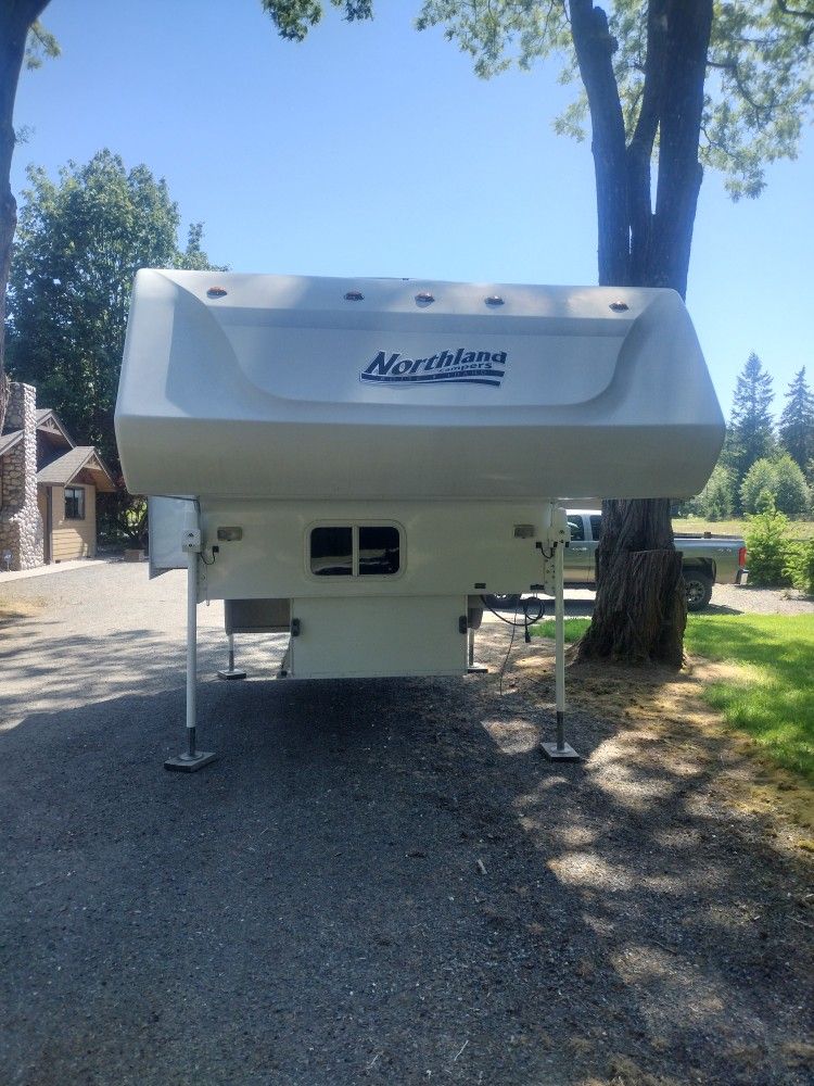 2013 Northland 860 Polar