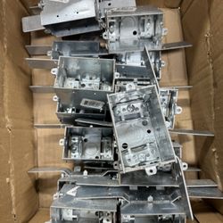 18 Gang Switch Box Steel Gangable Bracket Armored Cable