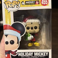 Holiday Mickey Funko Pop