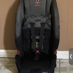 DIONO RADIANT CONVERTIBLE CAR SEAT!!!!