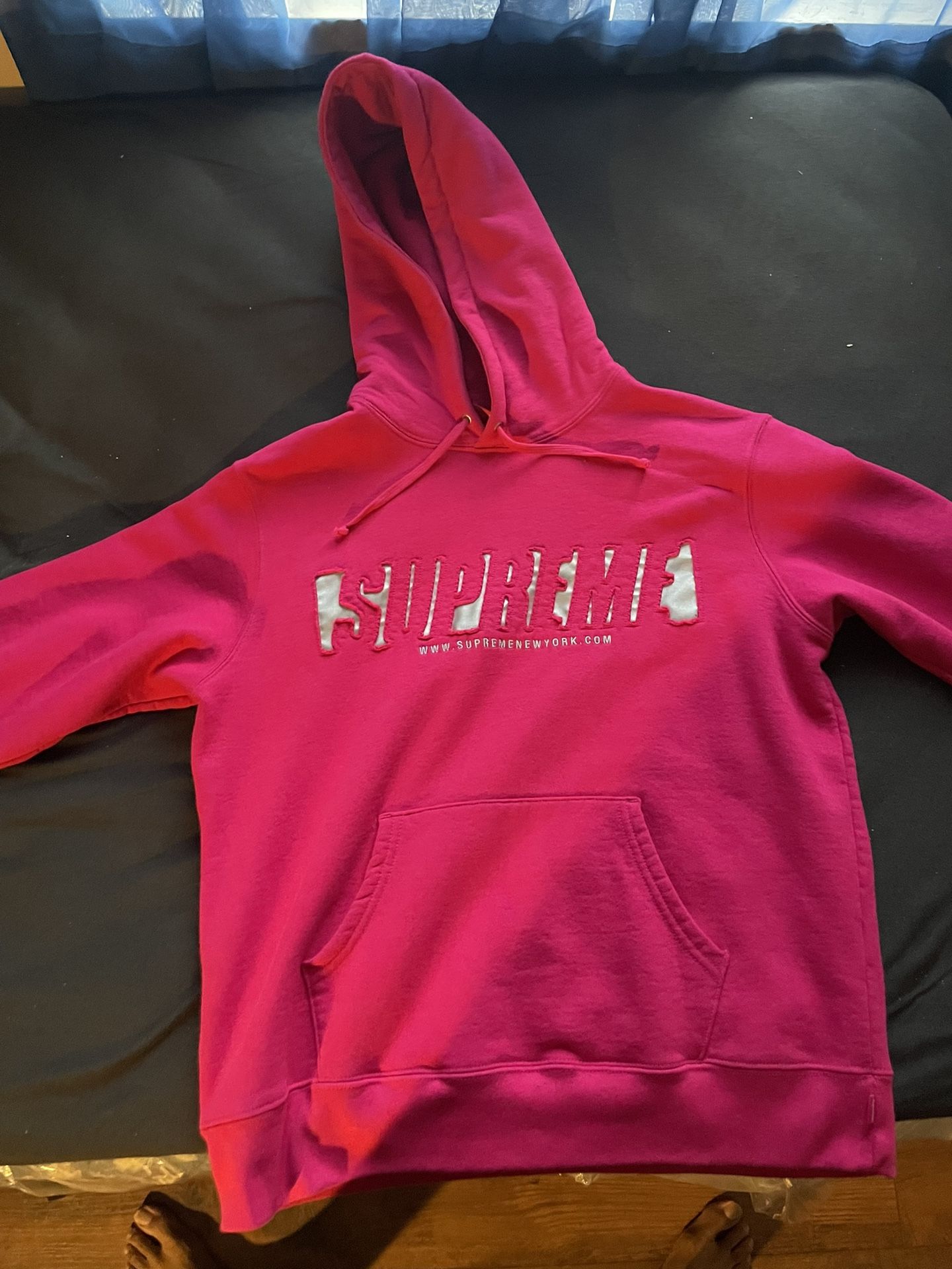 Supreme Reflective Cutout Hooded Sweatshirt - www.disolcolor.com