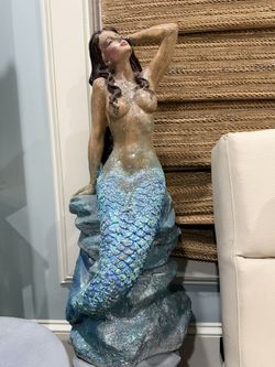 Beautiful  Large  Mermaid