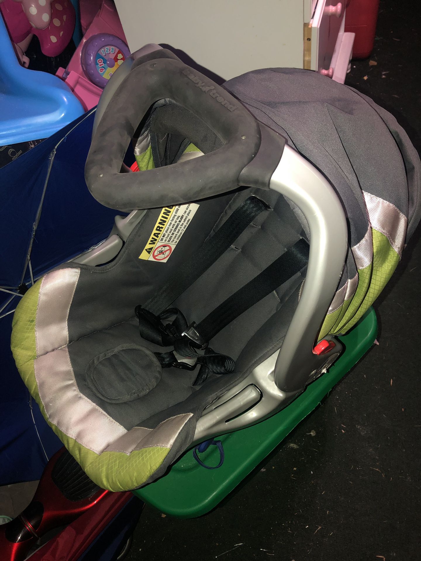 Baby Trend Car Seat Green