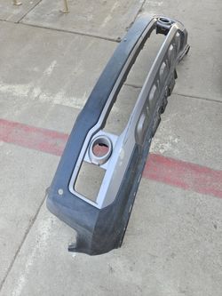Honda Ridgeline front bumper Oem