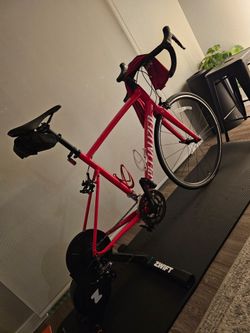 2020 Specialized Allez 56cm + Zwift Hub One