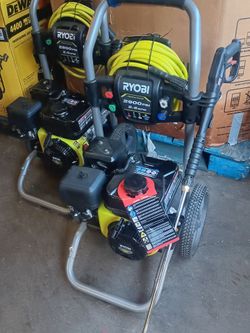 Ryobi 2900 PSI 2.5 GPM Gas Pressure Washer