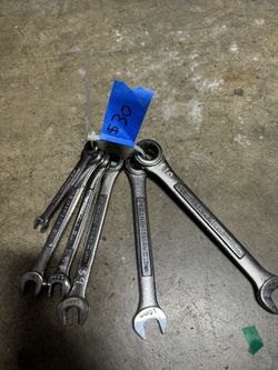 Set craftsman Wrench