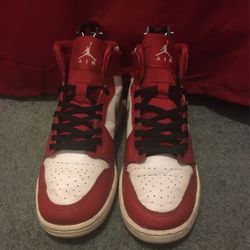 used Jordan 1 retro high size 4.5