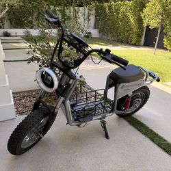 Electric scooter