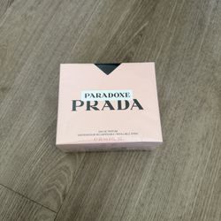 Prada Paradoxe
