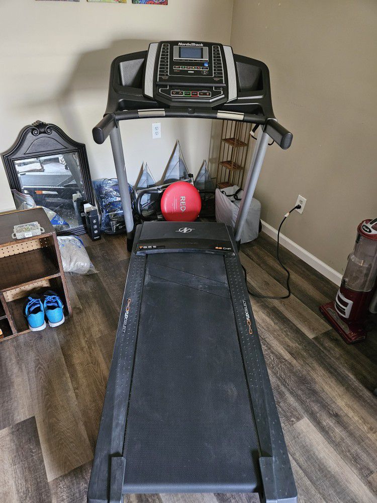 NordicTrack T Series 6.5S Treadmill