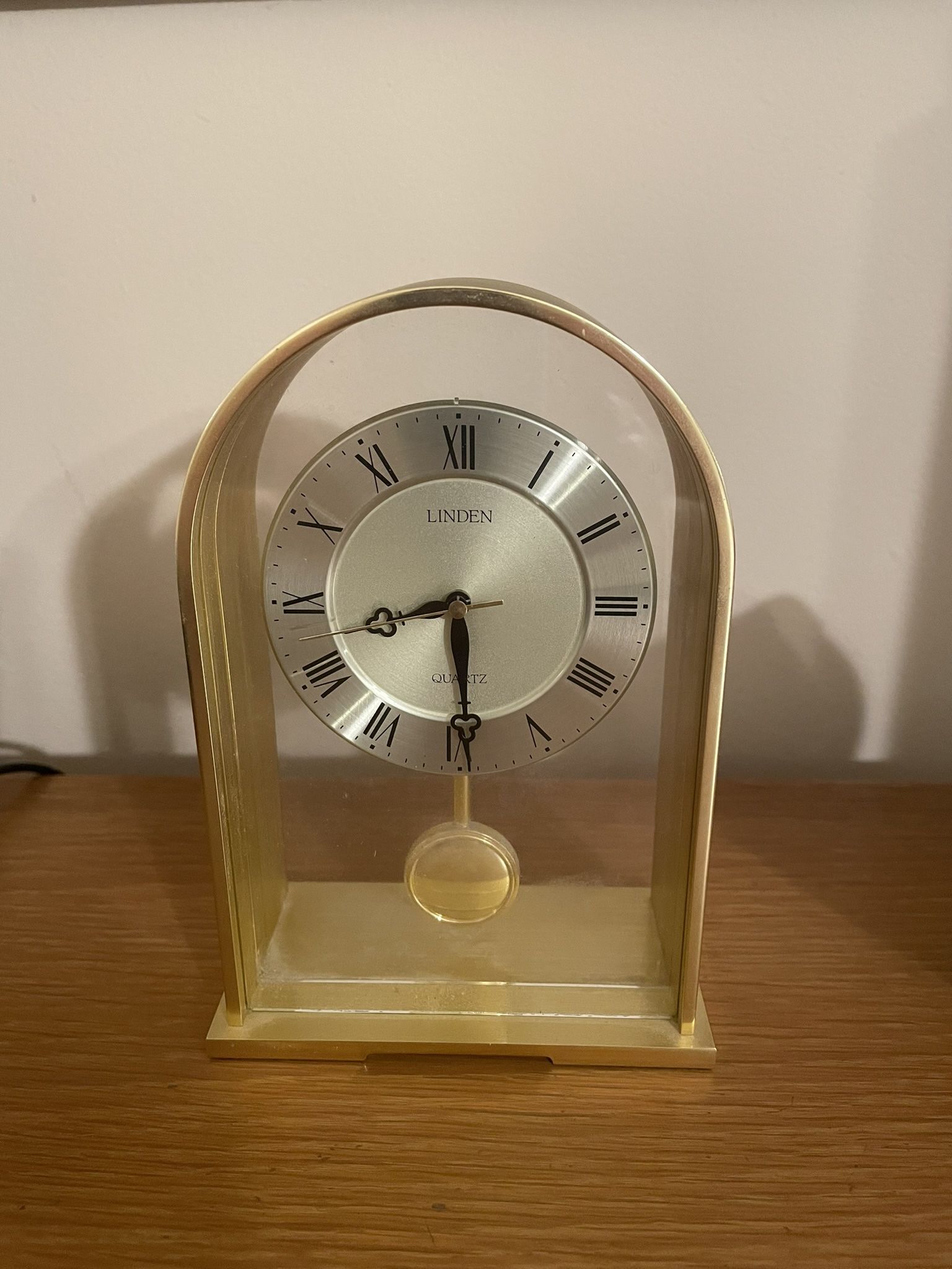 Linden Quartz Mantle Clock