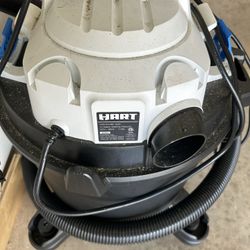 HART 10 Gallon Wet/Dry Vacuum 