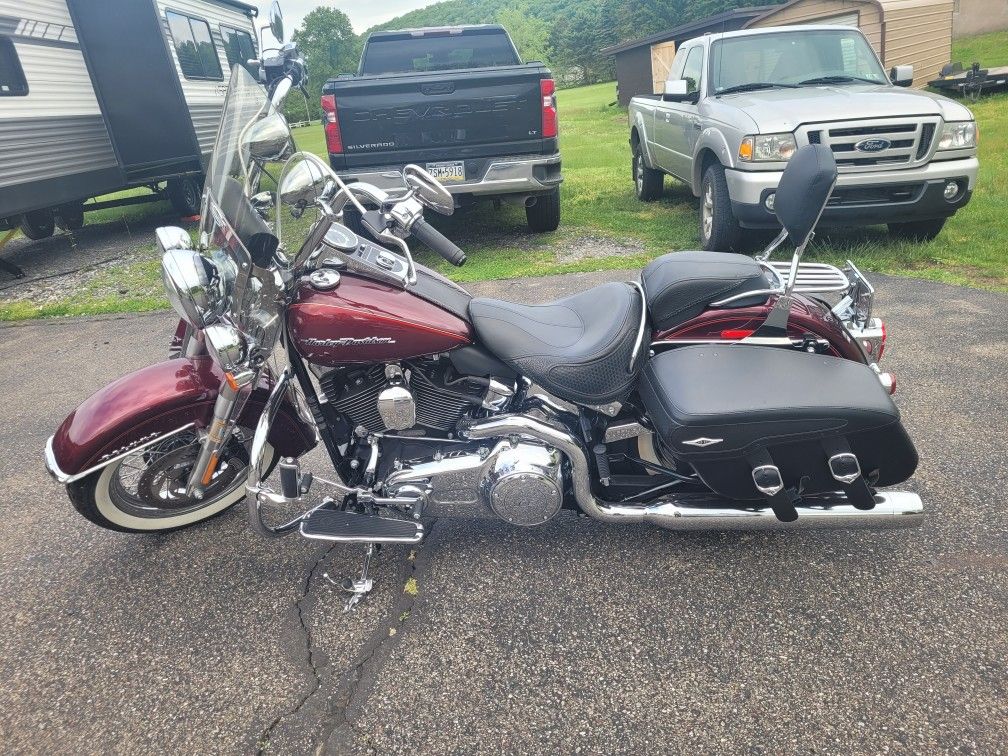 2016 Harley Deluxe