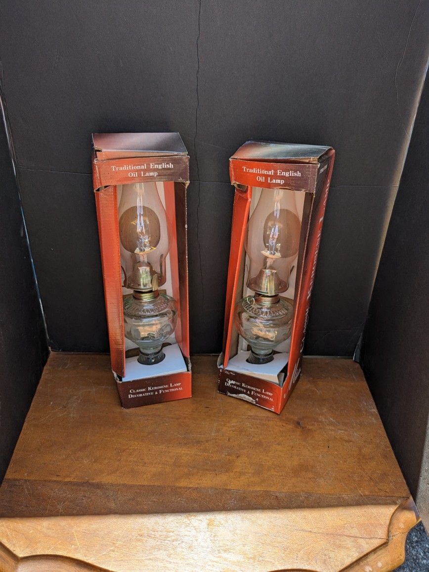 Set Of 2:NIB Traditional English Kerosene Oil Lamp 13-1/2" by Modern Collection