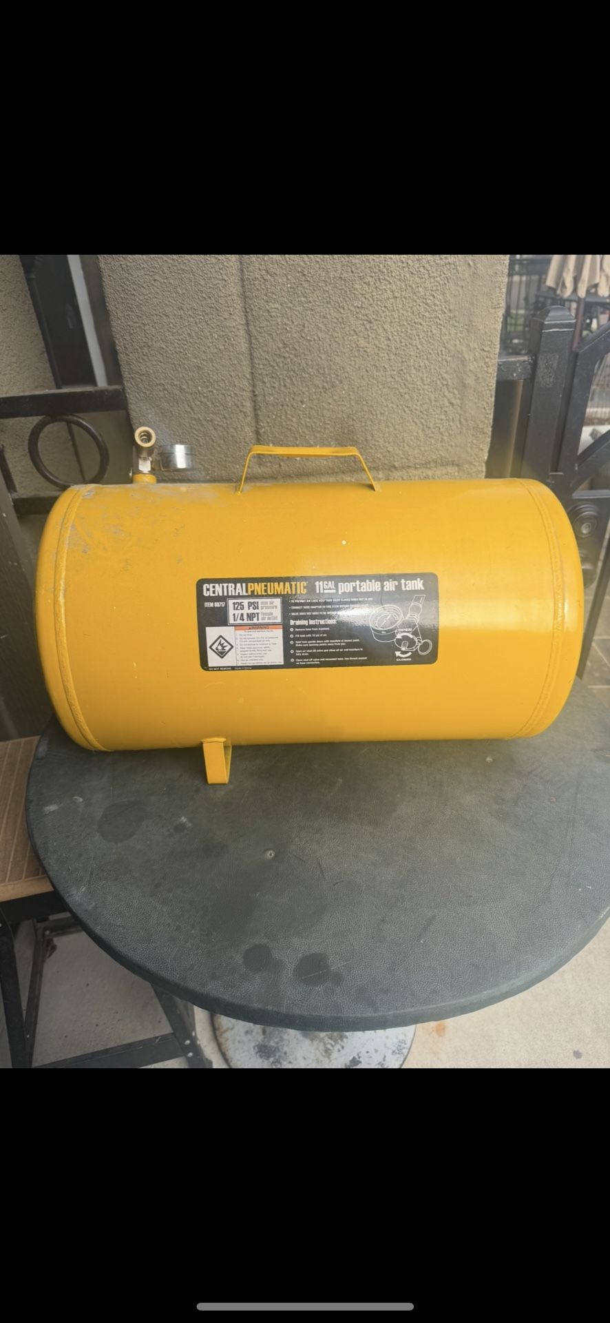 Central Pneumatic 11 Gallon Portable Air Tank