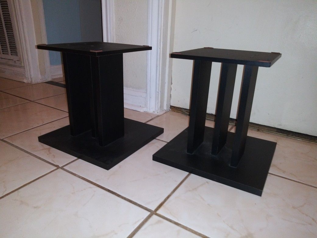 2 small black stands 12 inches tall x 12 x 12