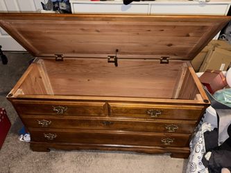 Solid Wood Cedar Hope Chest traditional style