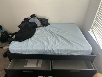 Full Size Bed And Frame With drawers 