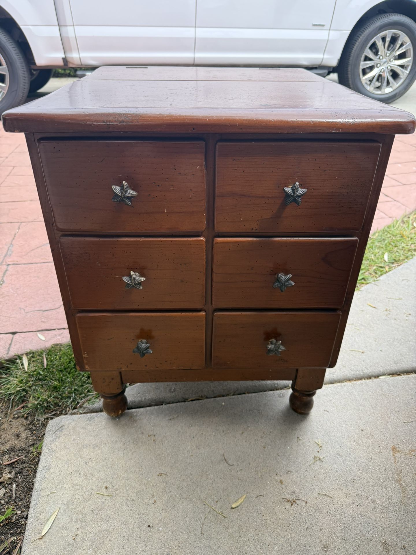 Cabinet/end table/bedside stand/stand/6 drawer table