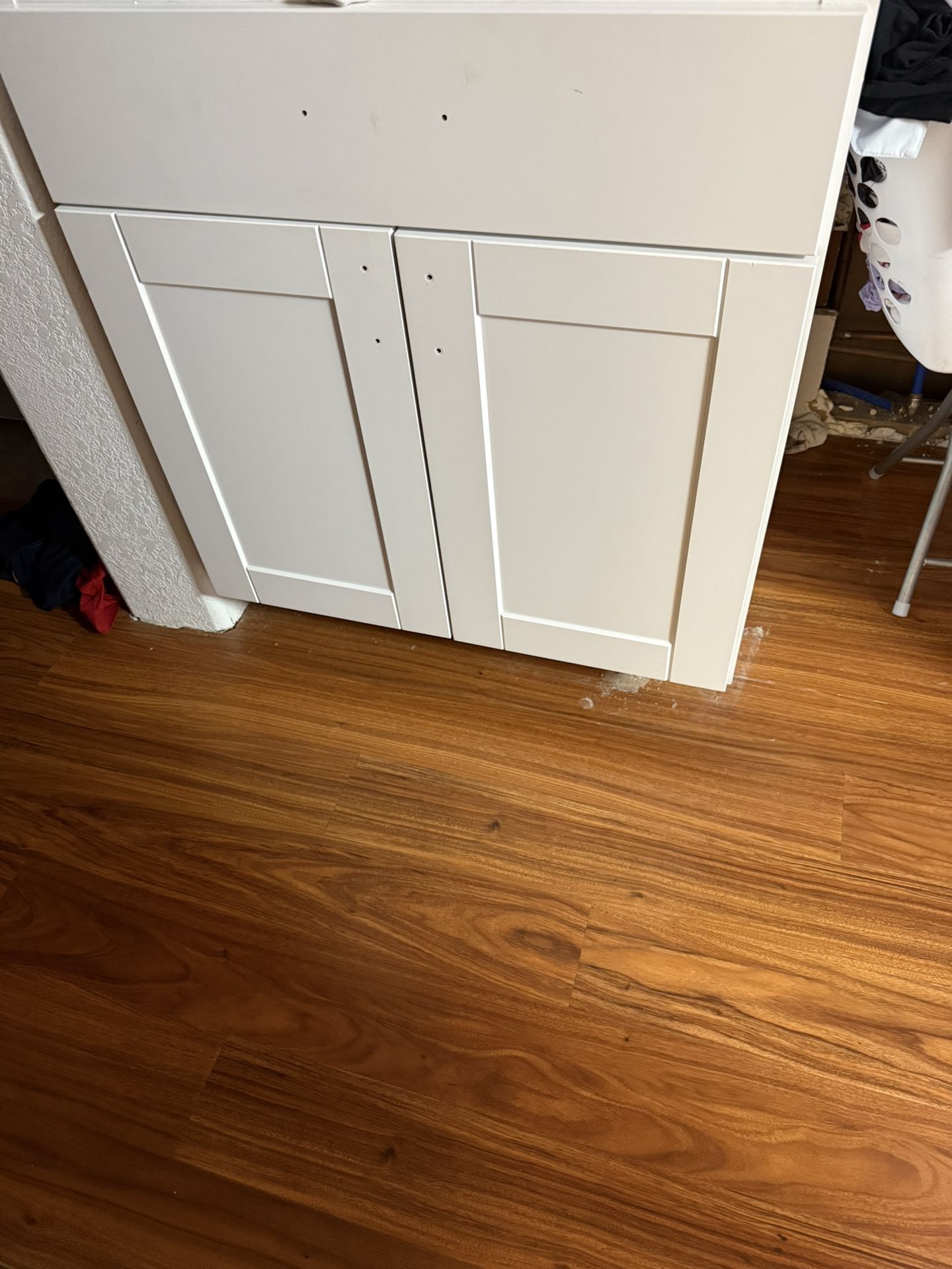 30” Hampton Bay Shaker Sink Base