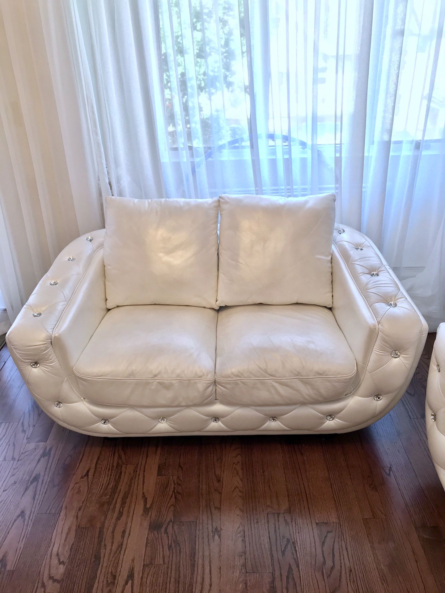 Embellished white Leather couch set retails $2200!