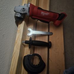 Milwaukee M18 Cordles Grinder