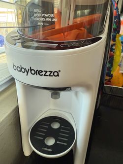 Baby Breeza Formula Dispenser