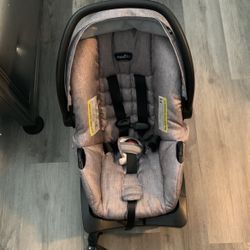 Evenflo Car seat 