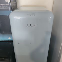 iio Retro Style Blue Refrigerator