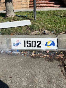 Curb painting