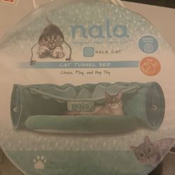 Nala Cat Tunnel/bed