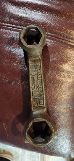 Vintage fits-all dogbone wrench