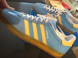 Men’s gazelles size 12.5