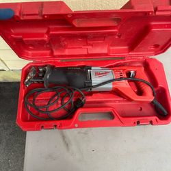 Milwaukee Sawzall Reciprocating Saw (Corded) w/ Case