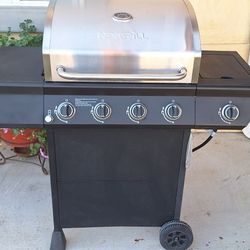 Bbq Grill  Like New "