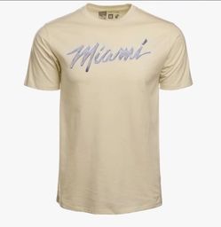 New Size Large Men's Miami Heat Court Culture Vice Nights Metallic Yellow Tee