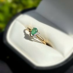 Jewelry 10k solid yellow gold diamonds malachite 0.36 CTW ring sz 7.25