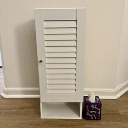 White Medicine cabinet